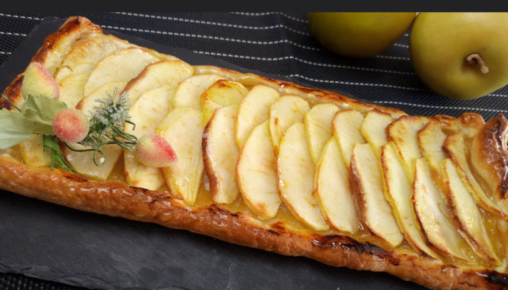 Rodajas de manzana con crema de cacahuete natural